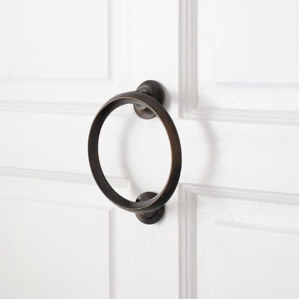 door knocker