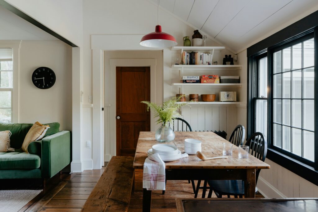 Go for a Mid-Century Modern Look