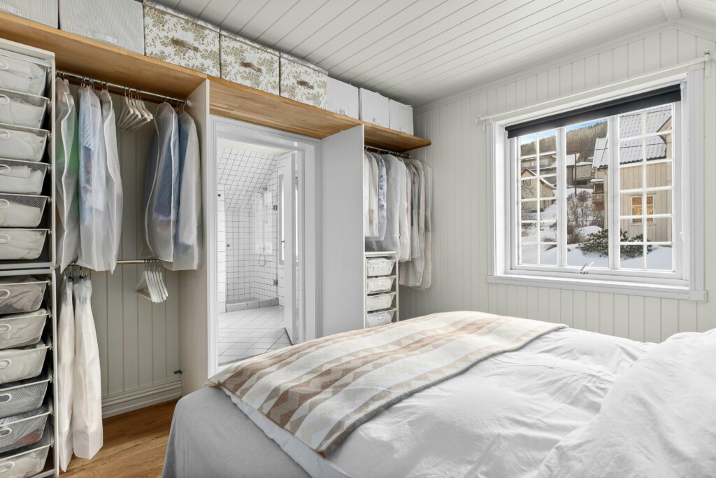 Shiplap Walls or Ceilings
